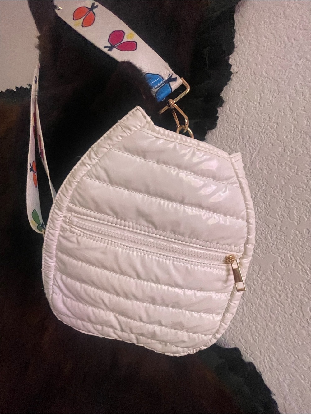 ah-dorned Sports Puffer Sling Pickleball Bag white